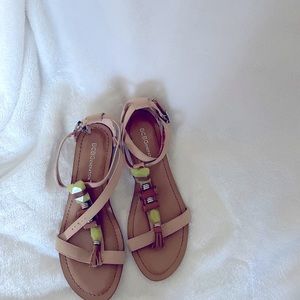 Beautiful ladies BCBG sandals in excellent condition!